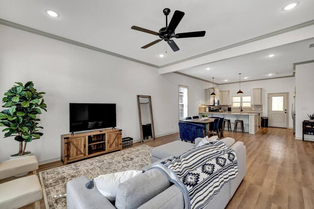 Alamo Luxury Living Up To 11 Villa Tyler Dış mekan fotoğraf
