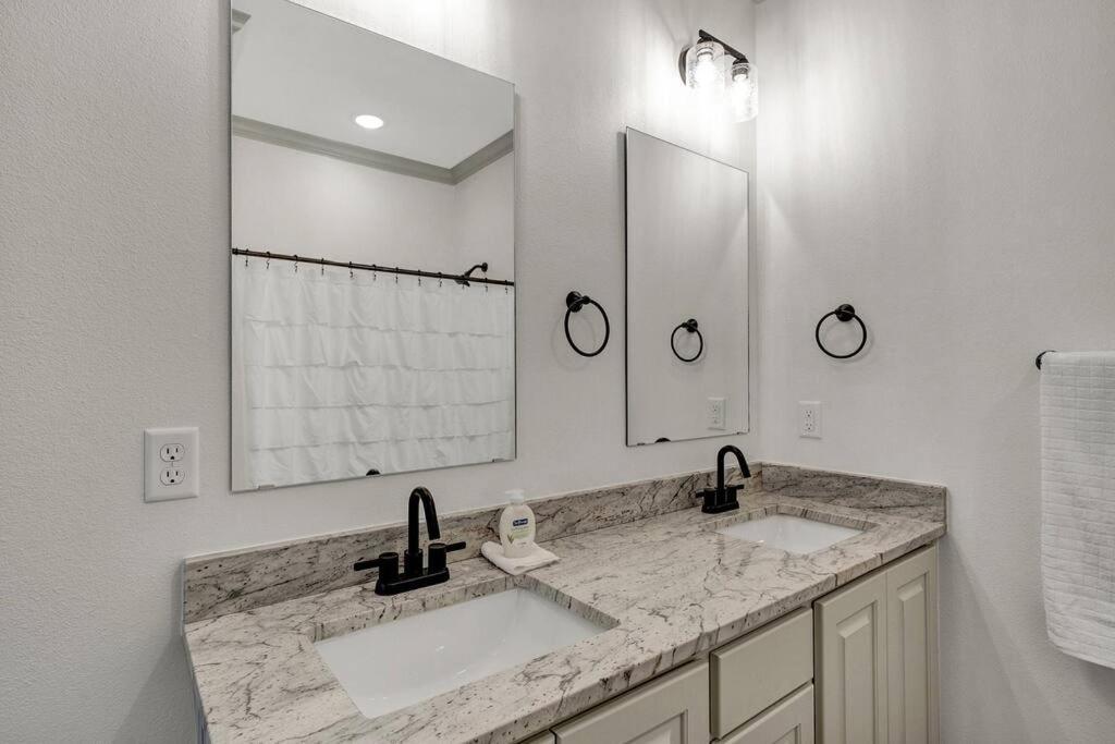 Alamo Luxury Living Up To 11 Villa Tyler Dış mekan fotoğraf
